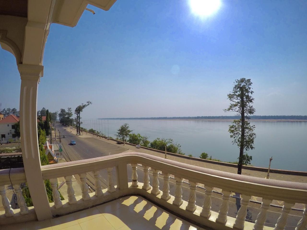 Hengheng II Guest House Kratie Exterior foto