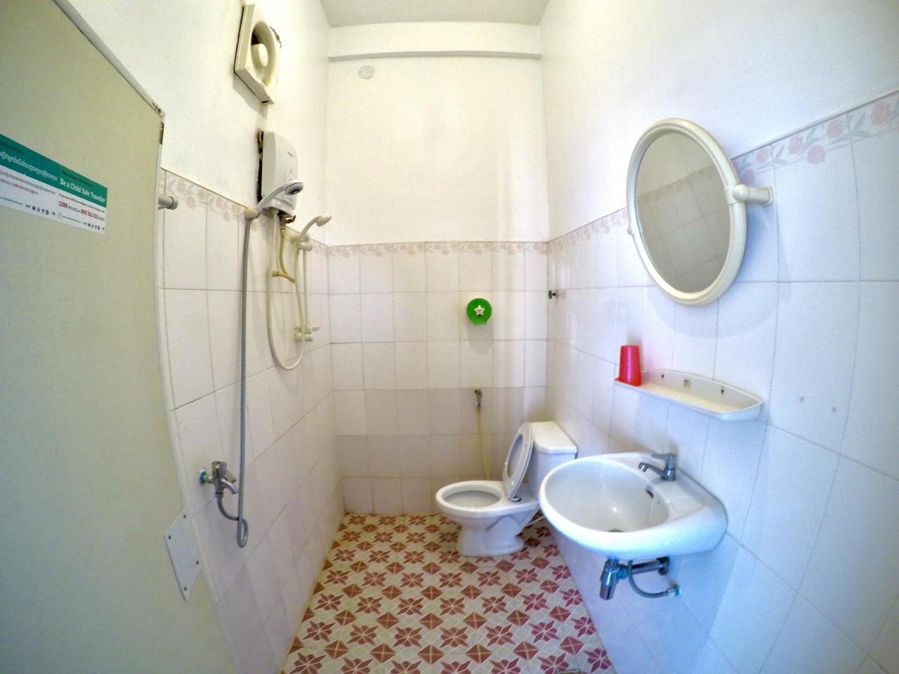 Hengheng II Guest House Kratie Exterior foto